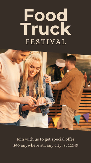 Street Food Festival with People near Booth Instagram Story – шаблон для дизайну