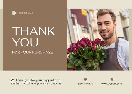 Kiitosviesti, jossa komea kukkakauppias pitelee vaaleanpunaisia ruusuja Card Design Template